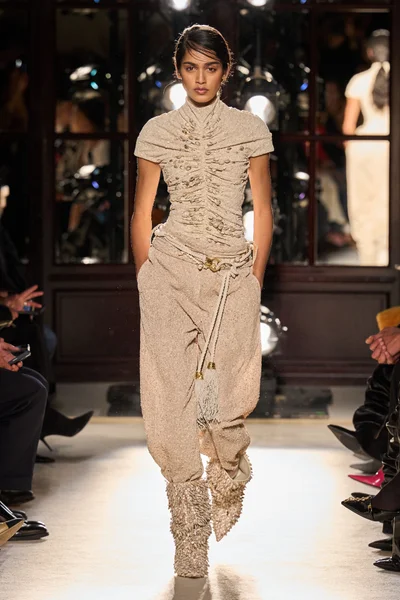 Look 40